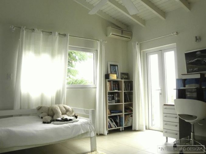 Спална соба со одделен балкон или чардак - фото 1