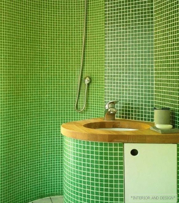 Плочка зелена во внатрешноста на бања - 2